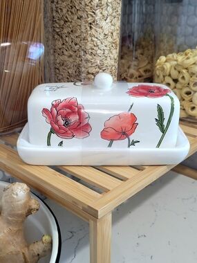 Design Group White Ceramic Butter Dish with Red Poppy Design
